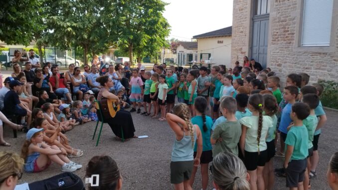 Les 3 classes autour de Mathilde